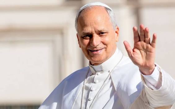 Más allá de la pantalla: El papa León XIV alerta sobre el “mundo irreal” de las redes sociales y la inteligencia artificial